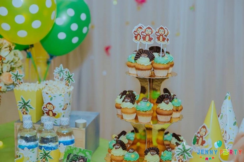Bánh sinh nhật tone hai màu trang trí bánh kẹo - Thu Hường Bakery